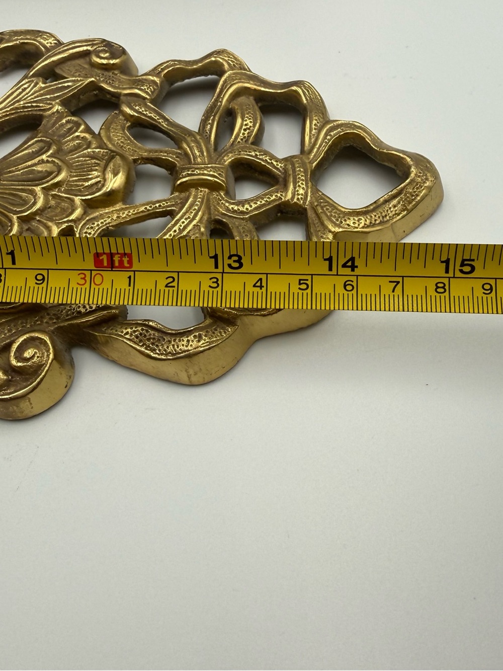 Vintage Hollywood Regency Style Ornate Brass Candle Sconce - Picture 11 of 12